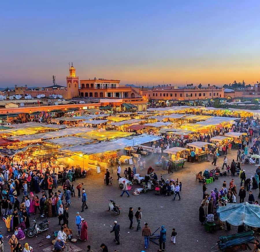 Marrakech: Souk Tour & Berber Hammam with Massage - Tea, pastries, and the small extras