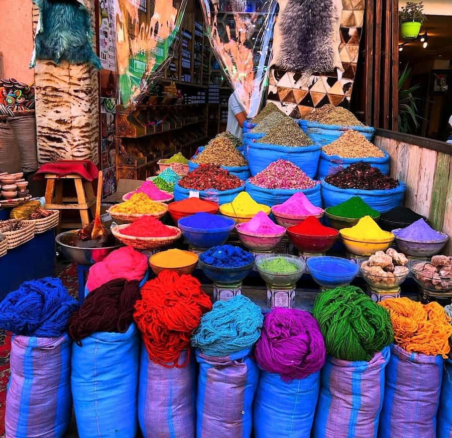 Marrakech: Souk Tour & Berber Hammam with Massage - Languages, timing, and practical planning