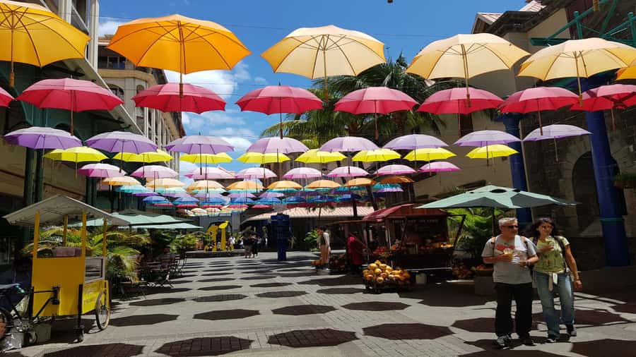 Mauritius: Shopping Tour - Port Louis Markets & Grand Baie - China Town adds food and character to Port Louis