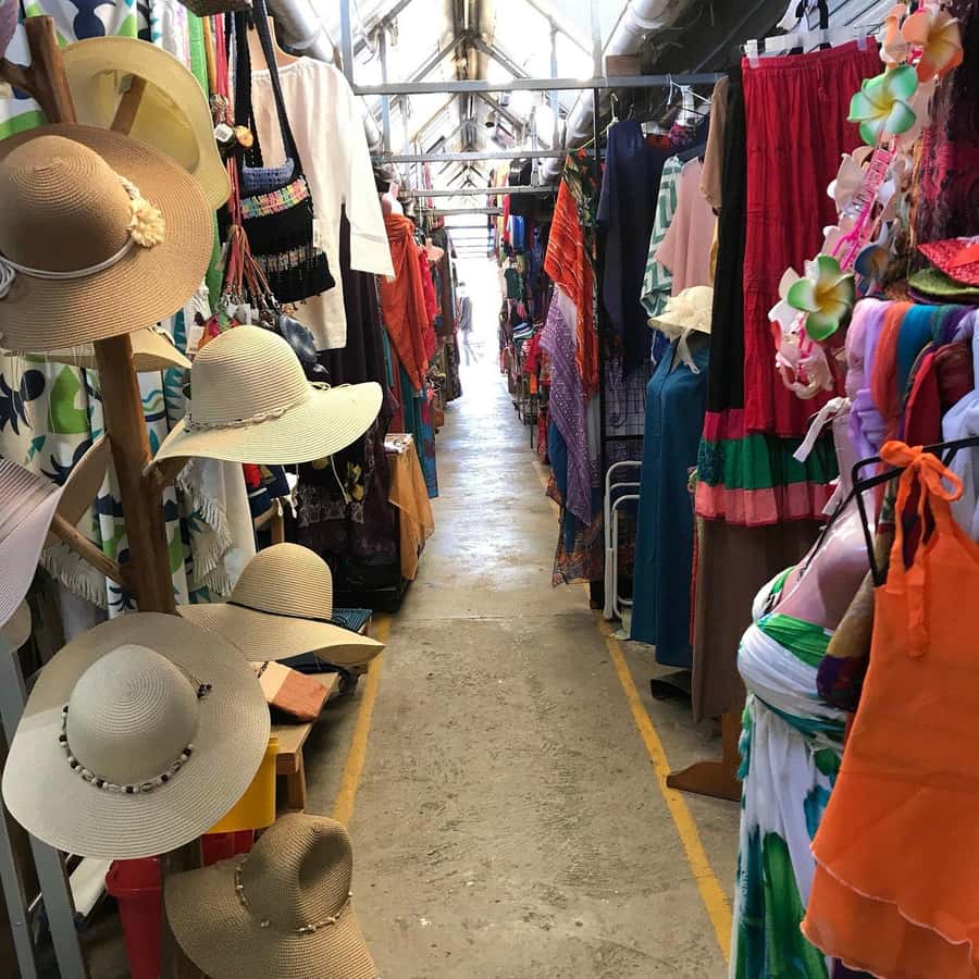 Mauritius: Shopping Tour - Port Louis Markets & Grand Baie - Grand Baie offers resort shopping beyond the bazaar