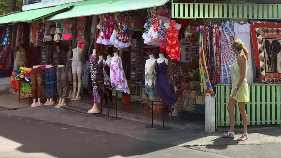 Mauritius: Shopping Tour - Port Louis Markets & Grand Baie - La Croisette Mall finishes with brands and air conditioning