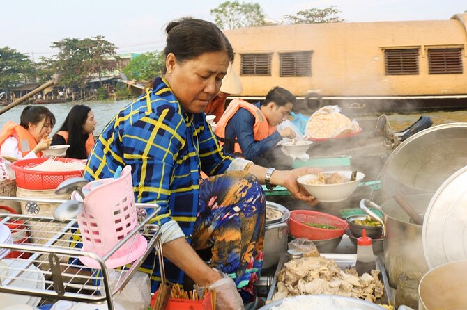 Mekong day tour Visit Cai Rang Floating Market pick up in Sai Gon - Making noodles in Phong Dien