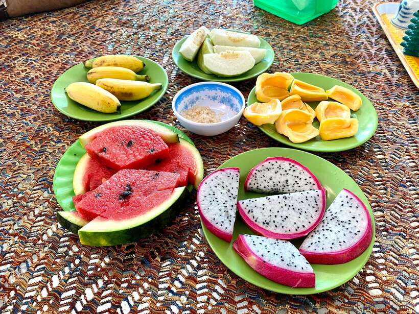 Mekong Delta 2 Days: Floating Markets & Cultural Exploration - Cai Rang Floating Market before the day heats up