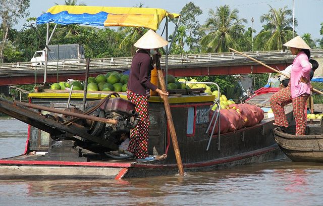 Mekong tour: Cai Be - Can Tho Floating Market 2 days - What the $210 price covers