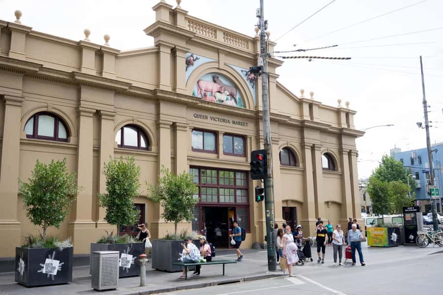 Melbourne Flavors: Queen Victoria Market Food Tour - The people behind the counters