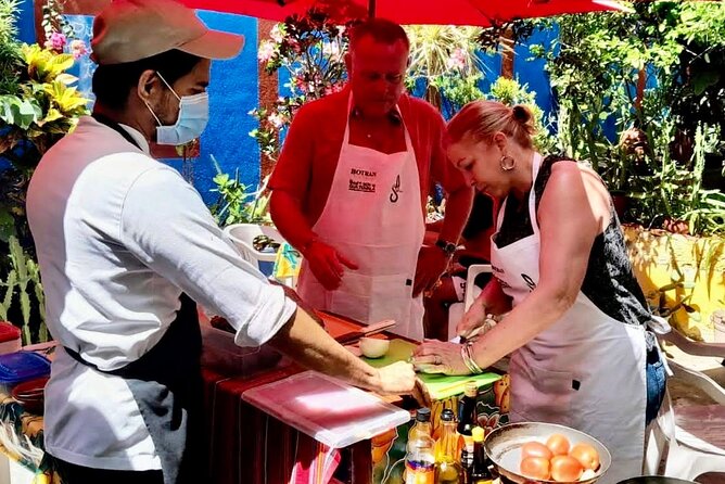 Mexican Cooking Class & Market Tour with a Professional Chef - Starting with Acapulco’s Mercado Central
