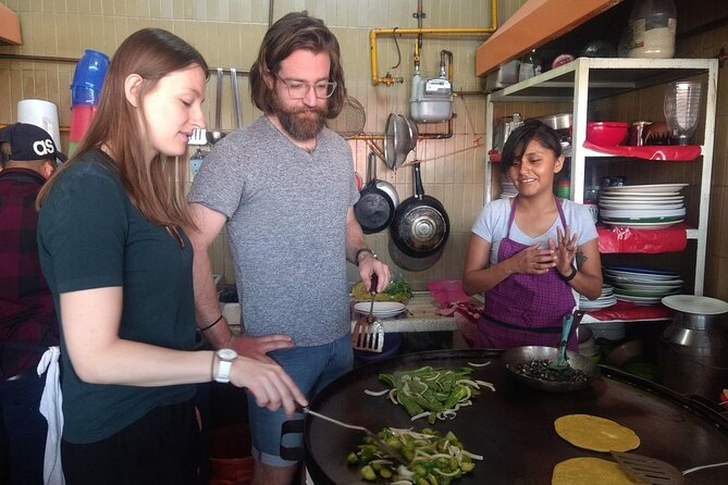 Mexico City: Hidden Markets, Street Food & Salsa-Making Tour - Flowers, produce, and prepared food at Jamaica Market