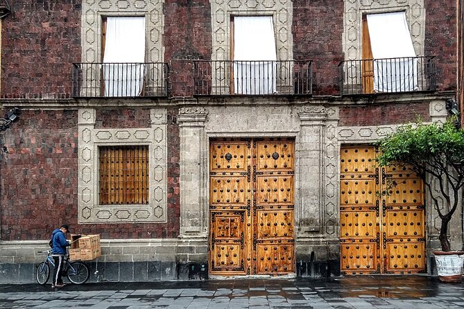 Mexico City: Hidden Markets, Street Food & Salsa-Making Tour - Walking, clothing, weather, and practical comfort