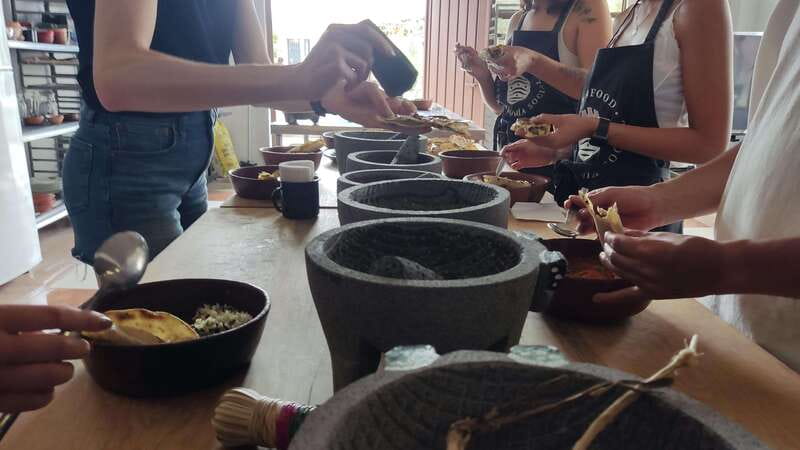 Mexico: Salsa Making Class in a Market with a Chef - Key Points at a Glance