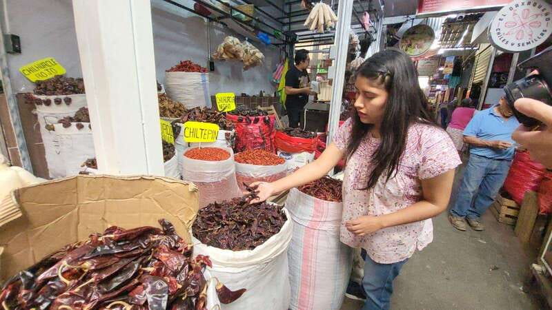 Mexico: Salsa Making Class in a Market with a Chef - Small Details That Make the Day Easier