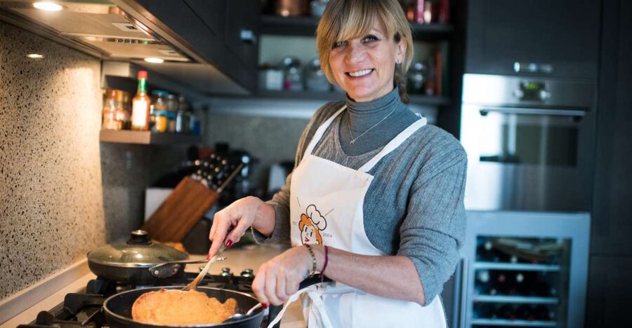 Milan: Market and Cooking Class at a Local's Home - From Milan market stall to family kitchen
