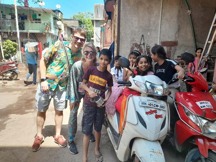 Mumbai: 2 Hours Markets And Temple Tour - Temples, stories, and everyday Hindu practice