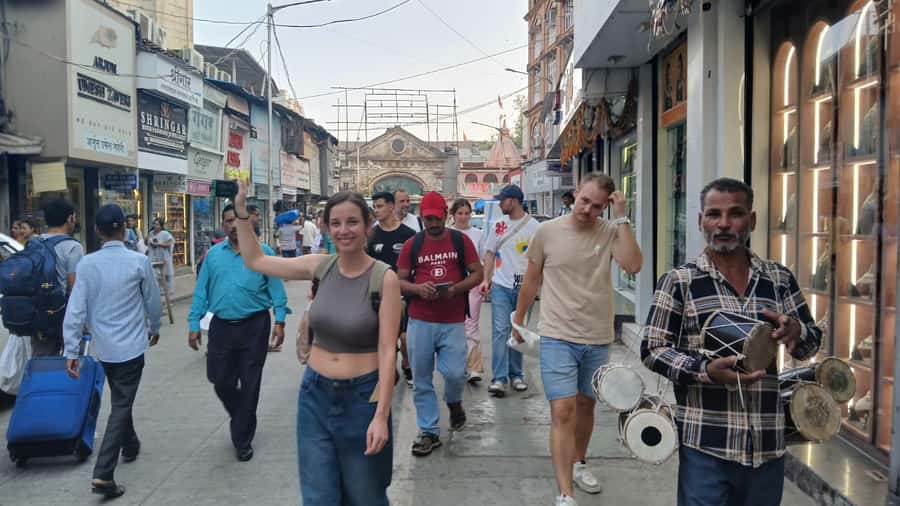 Mumbai: 2 Hours Markets And Temple Tour - Is $6 a good value?