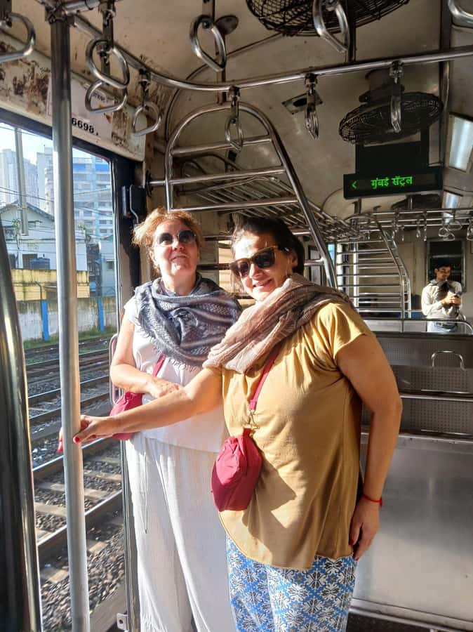Mumbai:Dhobi Ghat Laundry,Dharavi Slum & Flower market Tour - What the $9 Price Really Includes