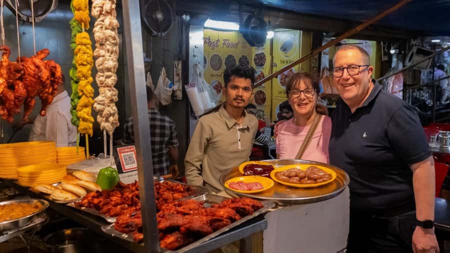 Mumbai Heritage, Street Food & Bazaar Walking Tour - Victorian Gothic and Art Deco landmarks