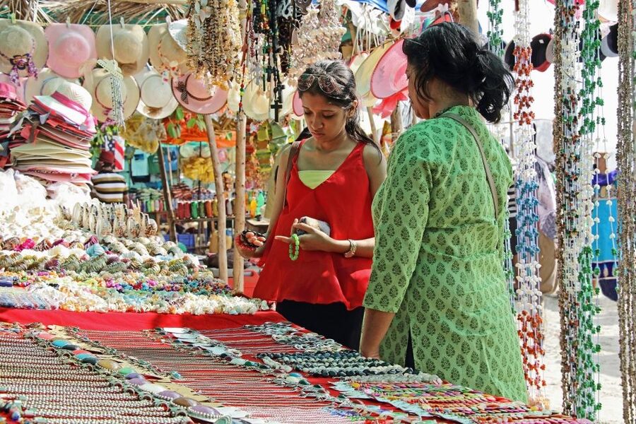 Mumbai: Magical Markets Tour - Bhuleshwar Market brings the full Mumbai mix