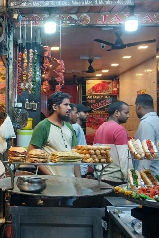 Mumbai Street Food Tour with Evening Bazaar Walk - What the $13 price really gives you