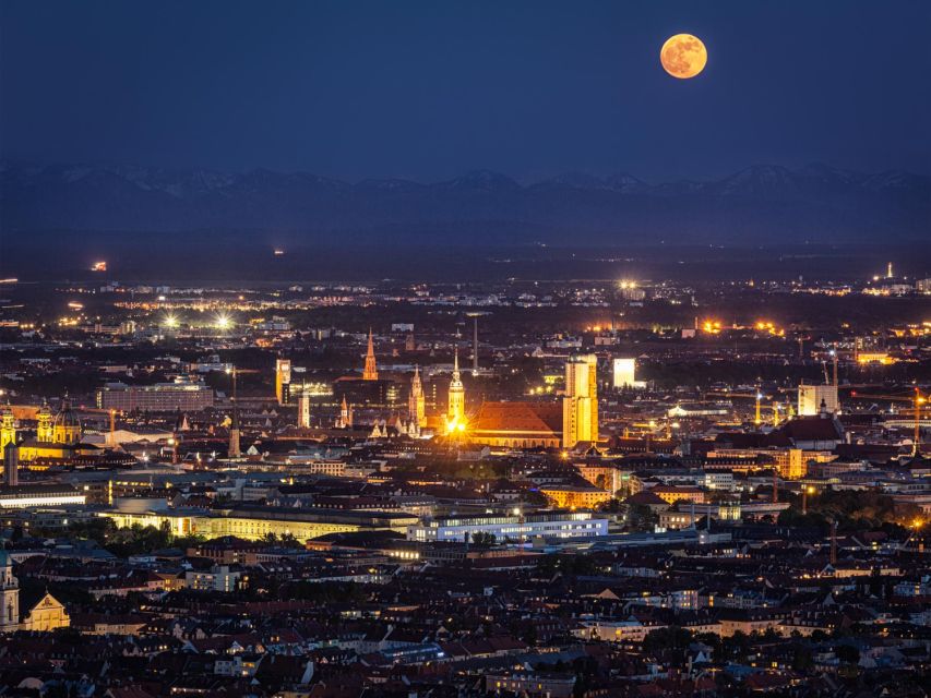 Munich: Christmas Market Magic Walking Tour with a Local - Key points at a glance