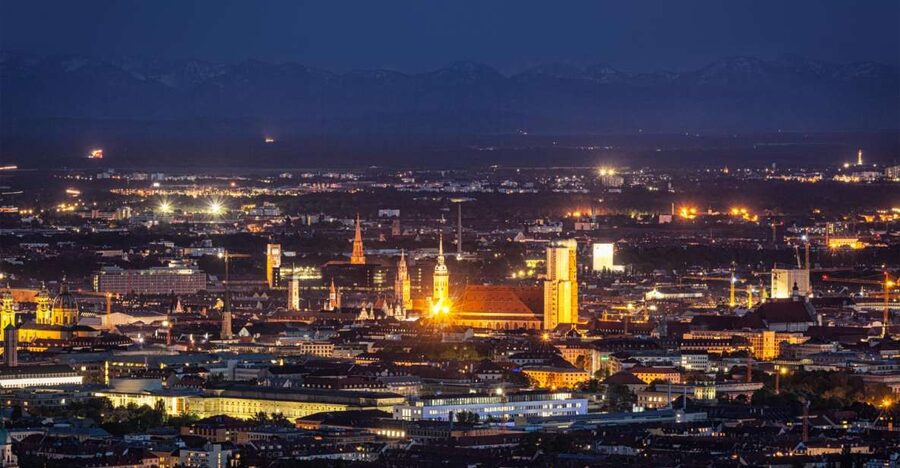 Munich: Christmas Market Magic Walking Tour with a Local - Starting at Café Frischhut in central Munich