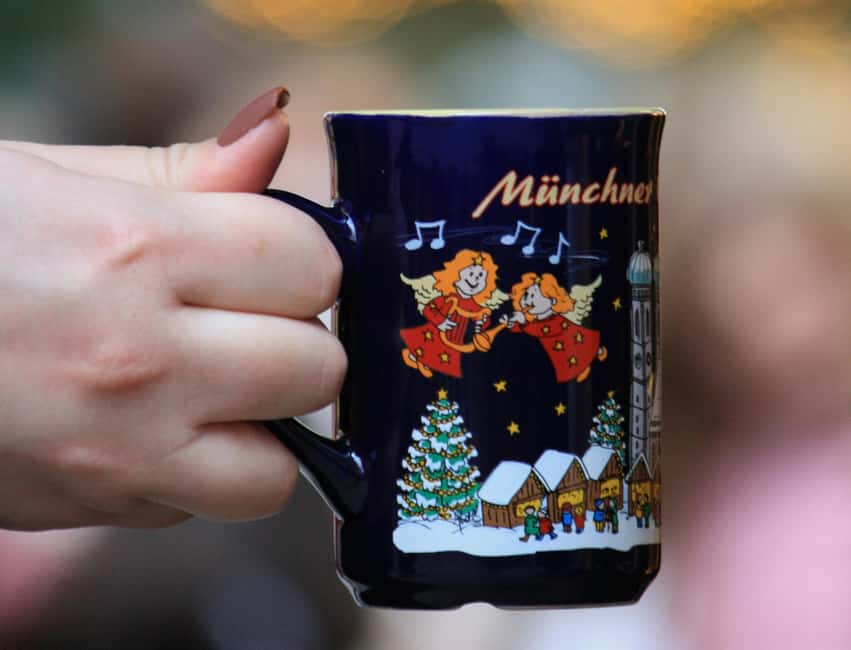 Munich Premium Christmas Market Hopping with Sightseeing Tour - Starting at the Fish Fountain on Marienplatz