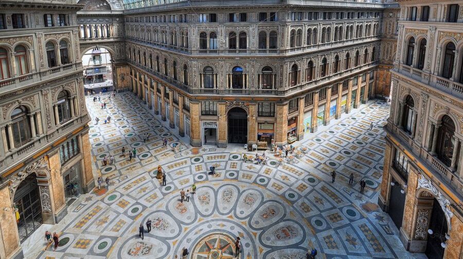 Naples: City and Street Food Market - Why this Naples walk works