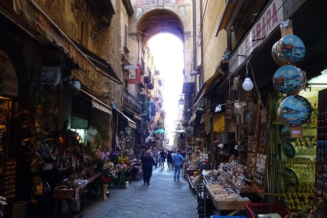 Naples Street Food Experience with local guide - Small Group Tour - How the Food Stops Work