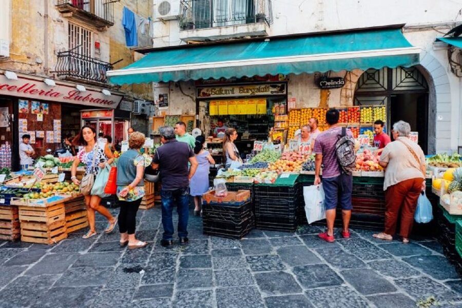 Naples: The Spanish Quarters, Street Art and Local Market - The Maradona murals and Naples football culture