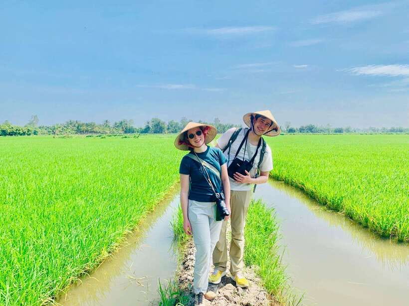 Nature reservation and Floating Market - Who will get the most from this outing