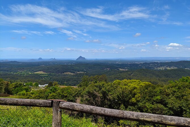 Noosa, Eumundi Markets, Glass House Mountains from Brisbane - Noosa Main Beach and the coastal pause