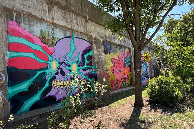 Offbeat Fulton Market Graffiti and Murals Street Art Tour - What the $40 price gives you