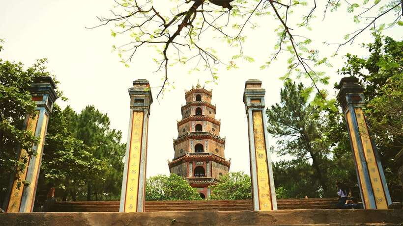 Official Hue: Dragon Boat, Imperial Citadel, & Market tour - Why this full-day Hue route works