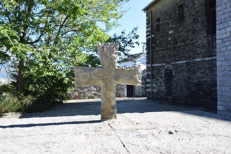 Old Bazaar-Cfake-Dunavat-Ali Pasha Bridge Walking Tour - Why this route shows a different Gjirokastër