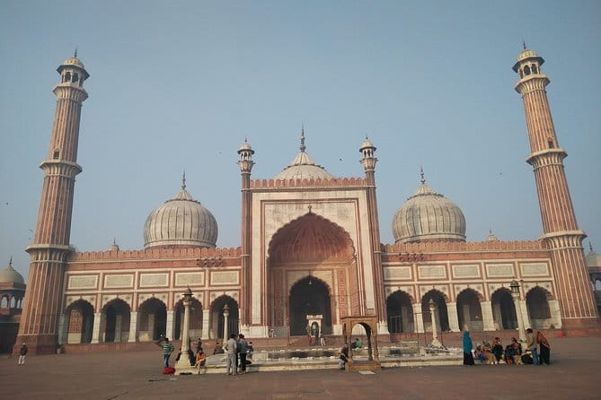 Old Delhi Street Food and Spice Market Tour - Tuk-tuk through Old Delhi