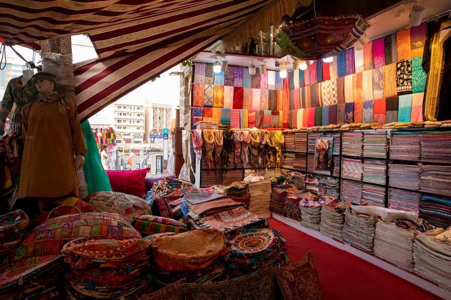 Old Dubai Historic Guided Tour: Creek, Street Food & Souks - Spice Souk, where the smells do the talking