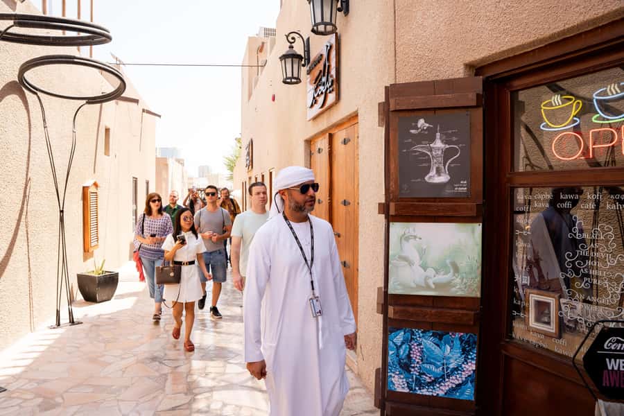 Old Dubai Historic Guided Tour: Creek, Street Food & Souks - Al Seef and Al Fahidi, where old and new meet