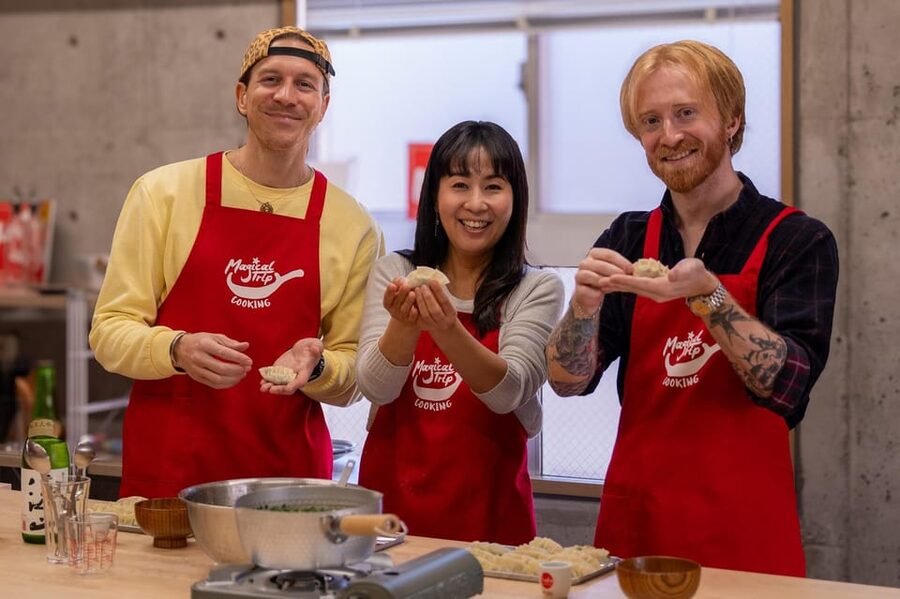 Osaka: Cooking Class & Sake Tasting with Local Market Visit - Cooking niku-sui, Osaka’s beef soup