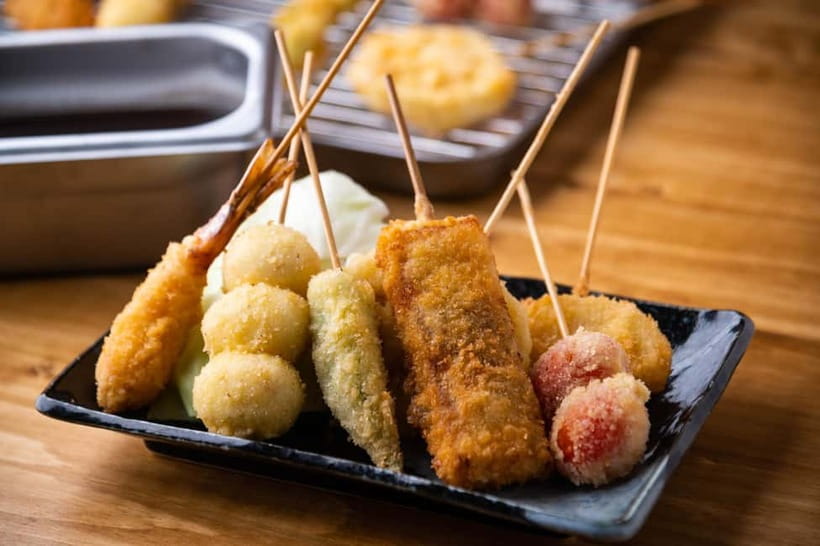Osaka: Food Tour Kuromon Market & Dotonbori with Guide - Who should book this experience
