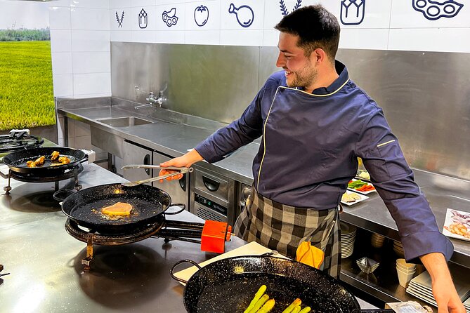 Paella Cooking Class, Wine Tasting & Central Market in Valencia - Timing, booking, and cancellation