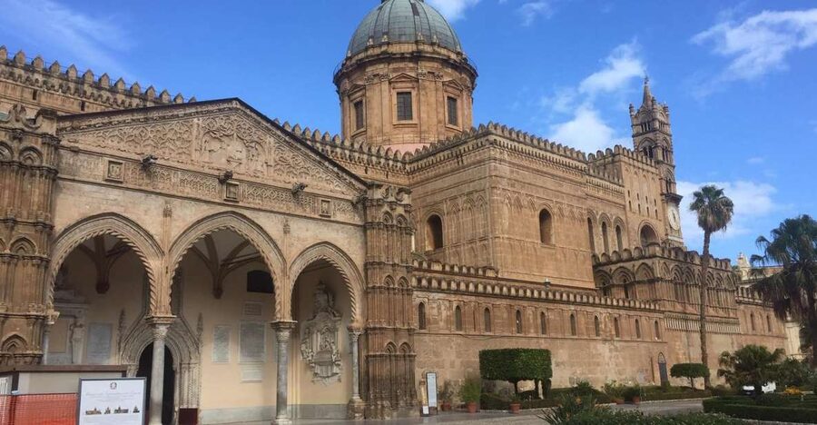 Palermo: Markets and Monuments City Center Walking Tour - Teatro Massimo sets the scale of central Palermo