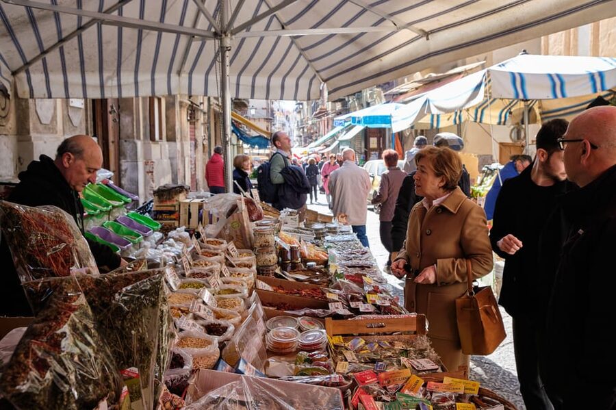 Palermo: Shopping at Capo Market and Sicilian Cooking Class - Eating what you made in a private home