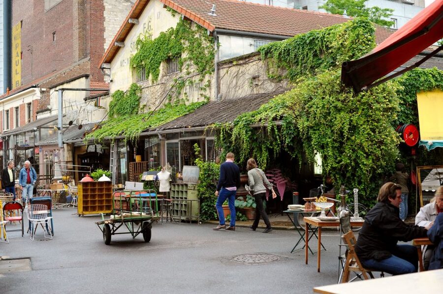Paris: Flea Market Insider's Tour in Extra-Small Group - A guide who adjusts to your shopping list