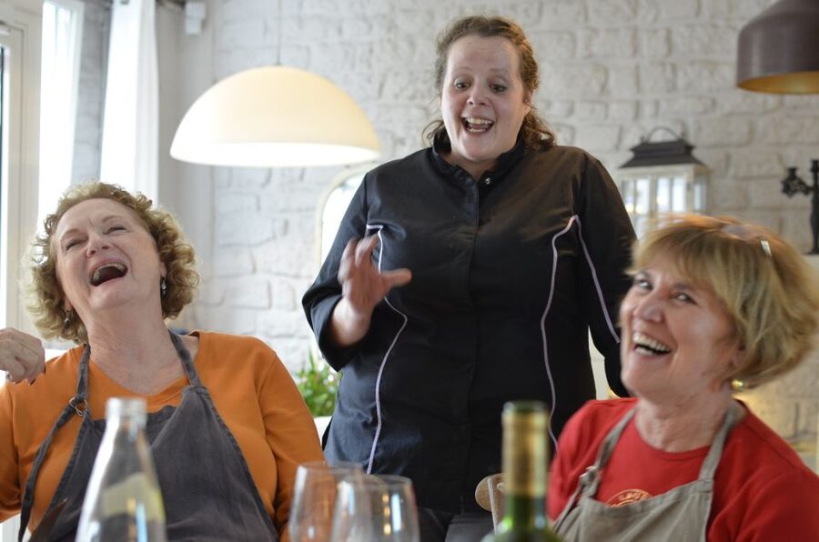Paris: Full-Day Cooking Class, Market Tour and Lunch - A French cooking day that begins outdoors