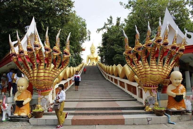 Pattaya: Buddha, Floating Market, Gems Museum Tour & Lunch - Bali Hai Pier and the quick waterfront photo stop