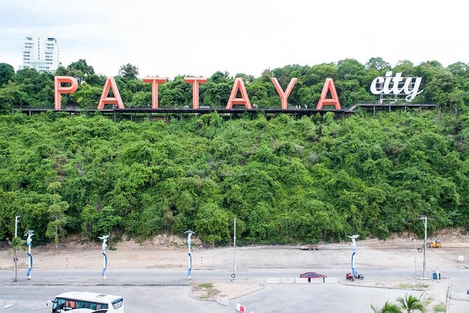 Pattaya Discovery Tour with Floating Market, View Points - Starting at Dusit Thani and getting on the road