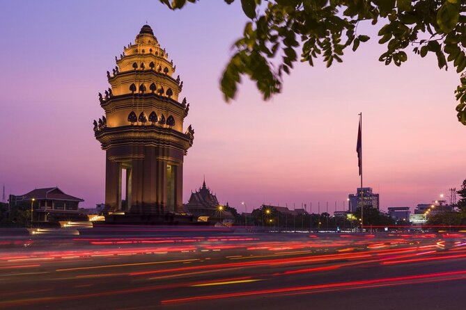 Phnom Penh's Morning Market and Street Art Tour by Tuk tuk - Key points at a glance