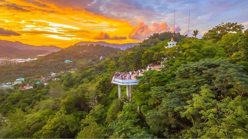 Phuket: Full Day City Tour with Night Market - Chillva Market brings the day to a tasty close