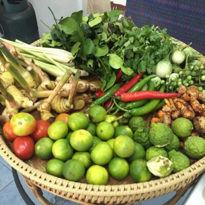 Half Day Easy Thai Cooking Class & Local Market Tour