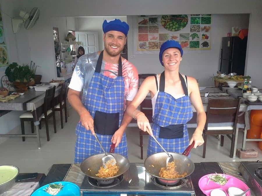Phuket: Half Day Easy Thai Cooking Class & Local Market Tour - Eating the food you made