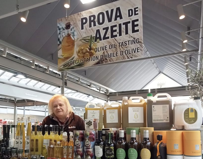 Porto: Bolhão Market Guided Food Tour - Group size and the guide’s role