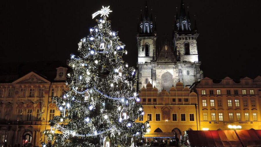 Prague: 2-3h Magical Christmas Markets Tour with Inclusions - Key points to know before you book